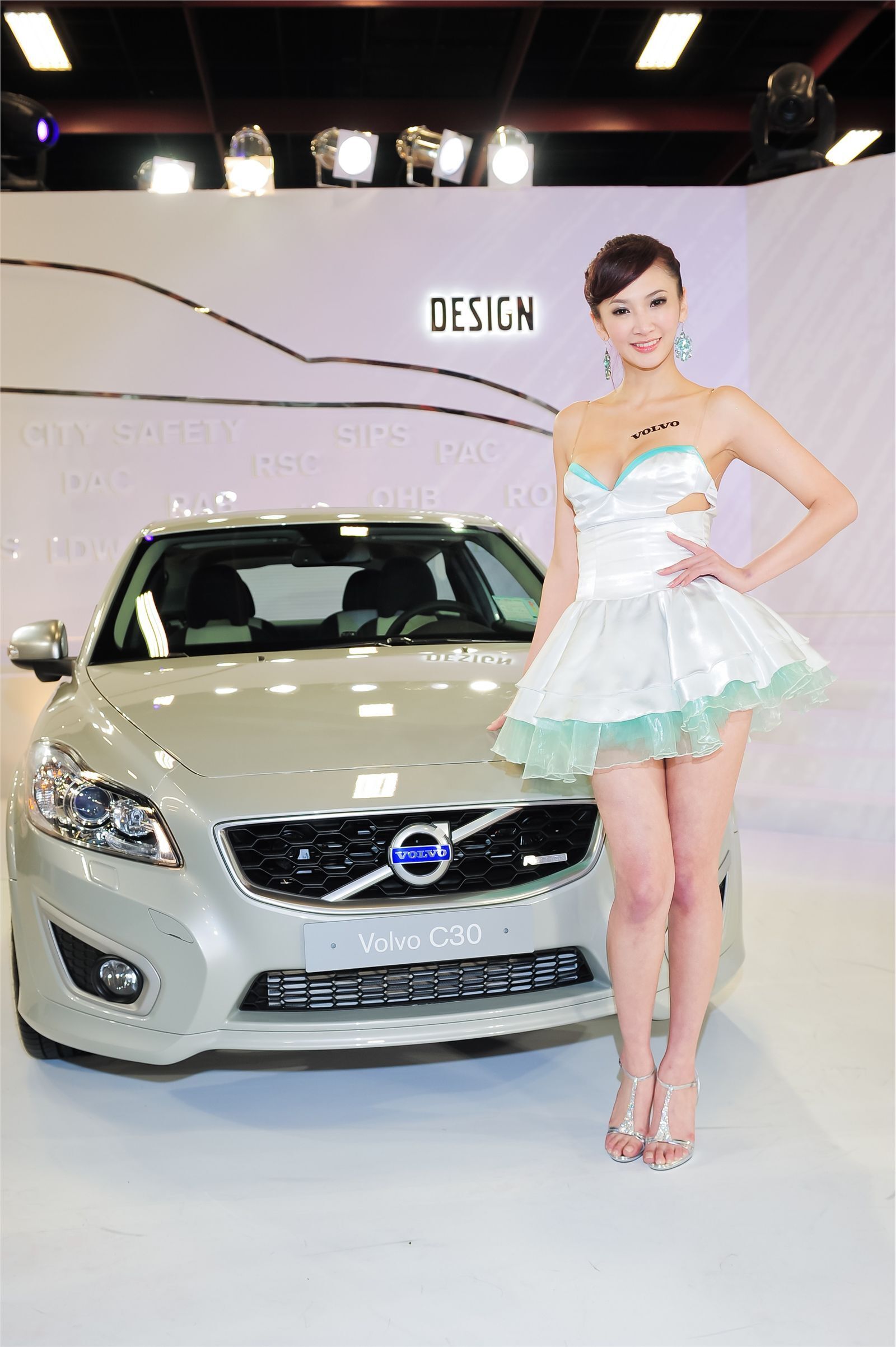 Top quality Volvo models at auto show