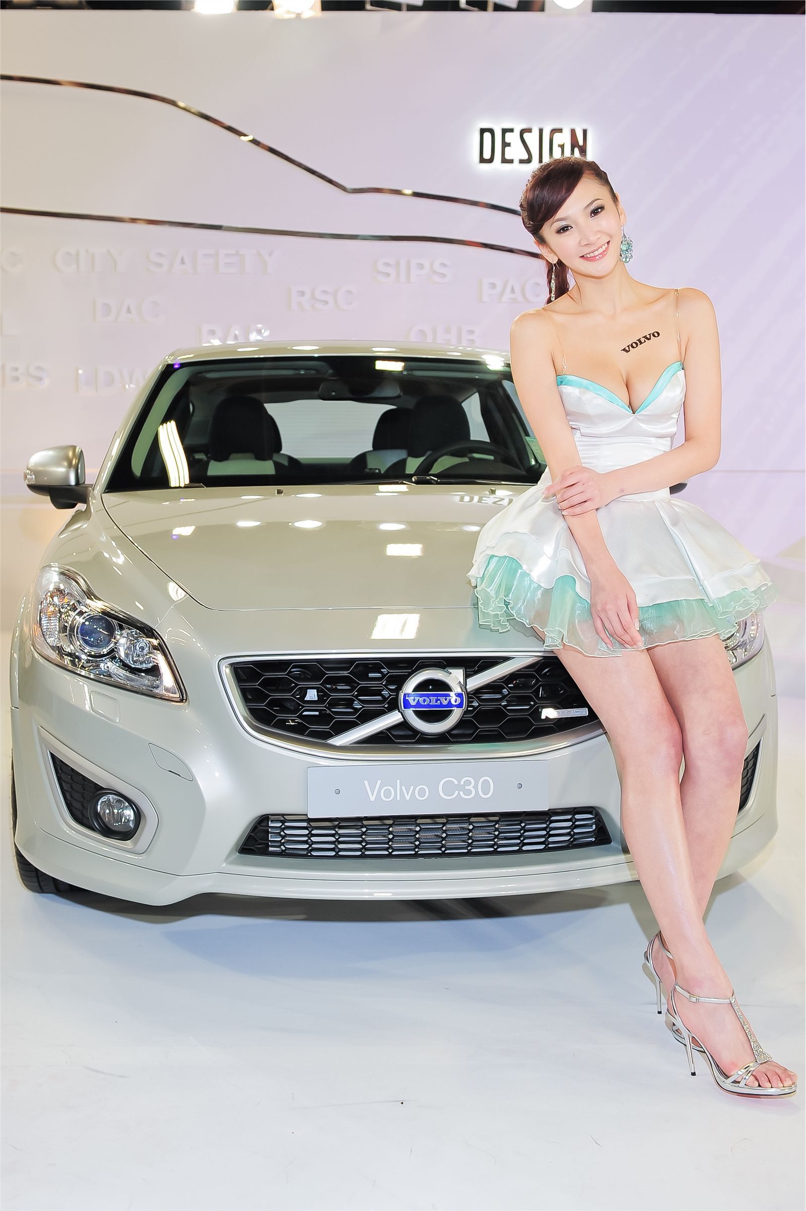 Top quality Volvo models at auto show