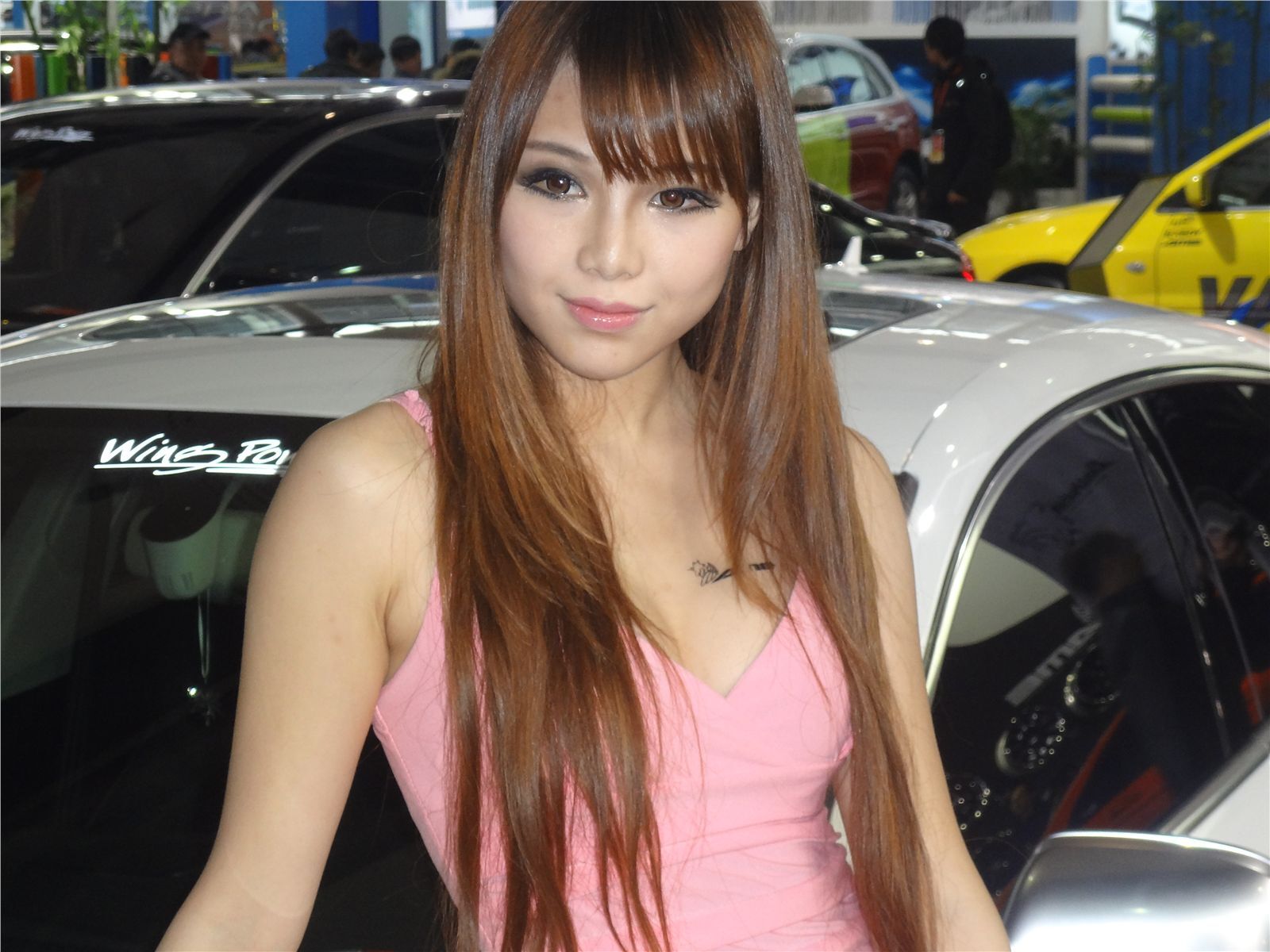 2012 Guangzhou refitting auto show model domestic model photo set high definition model pictures