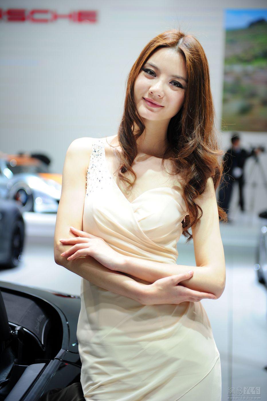 Shanghai auto show beauty high definition car model Atlas