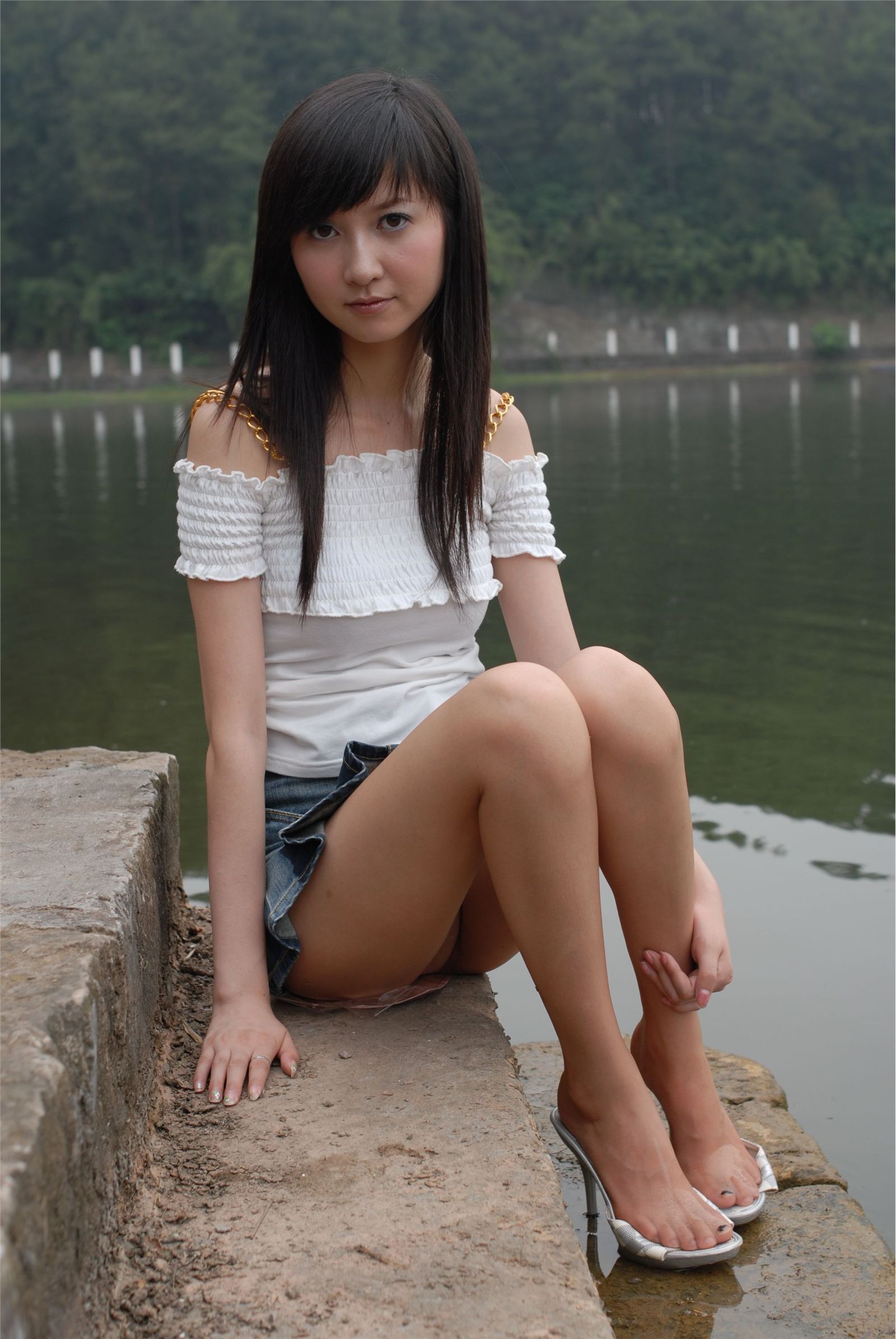 湖边的少女 素颜写真相片