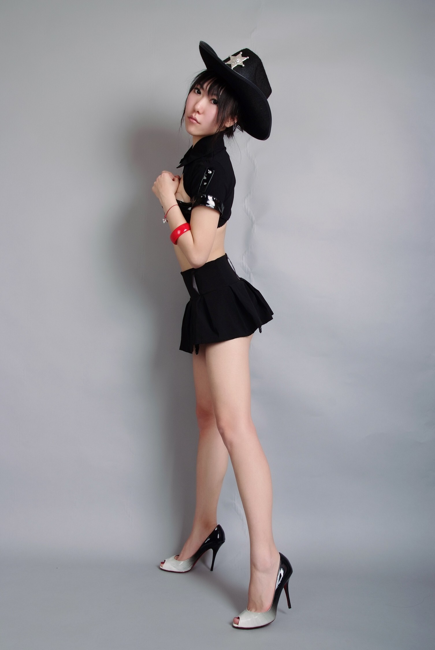 Kitten policewoman can rely on black short skirt, Manman blue Nightgown, Zixuan absolute temptation [paimei VIP]