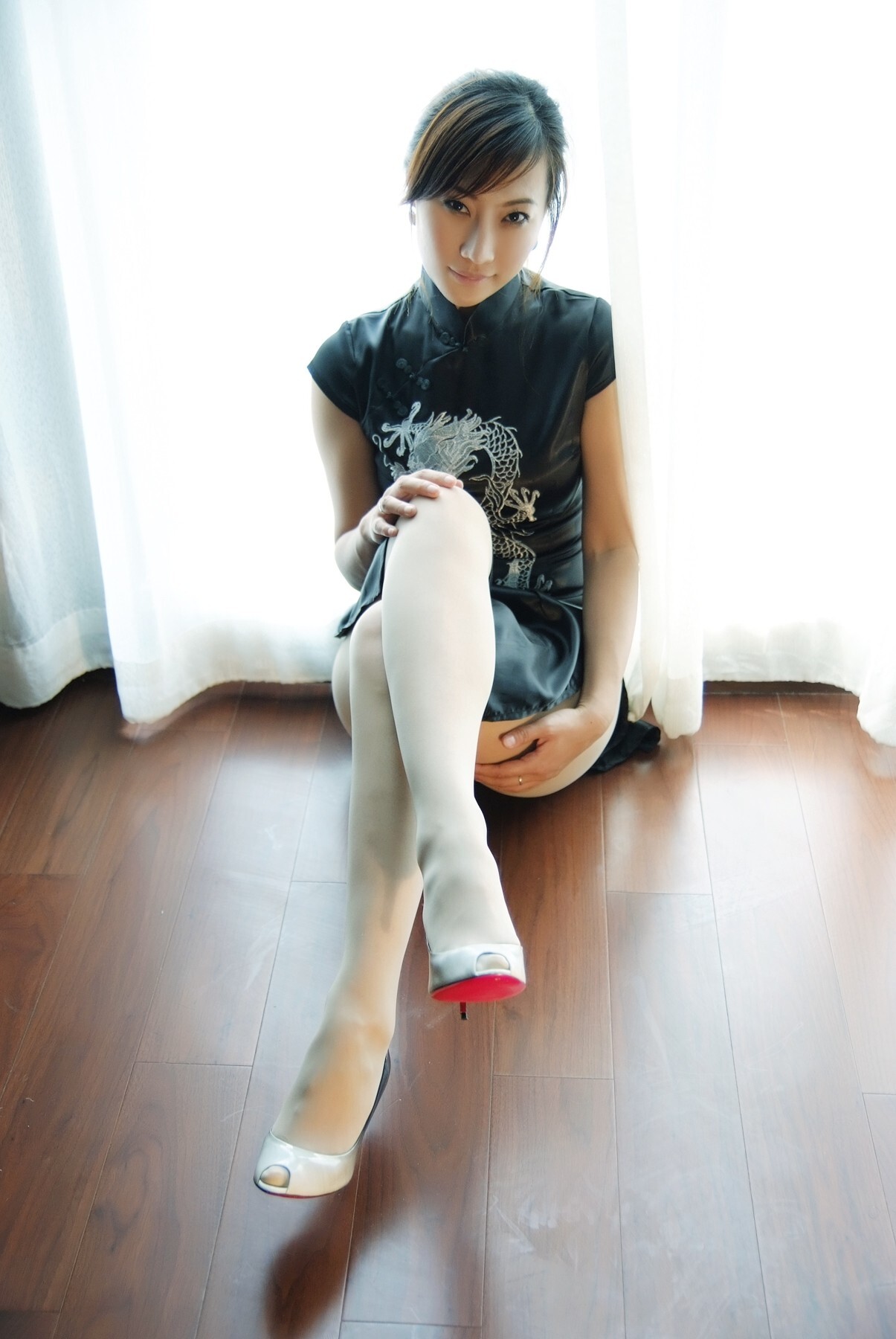 Exiled hotel maid Jingjing dream Qipao little snow white girl [paimei VIP]