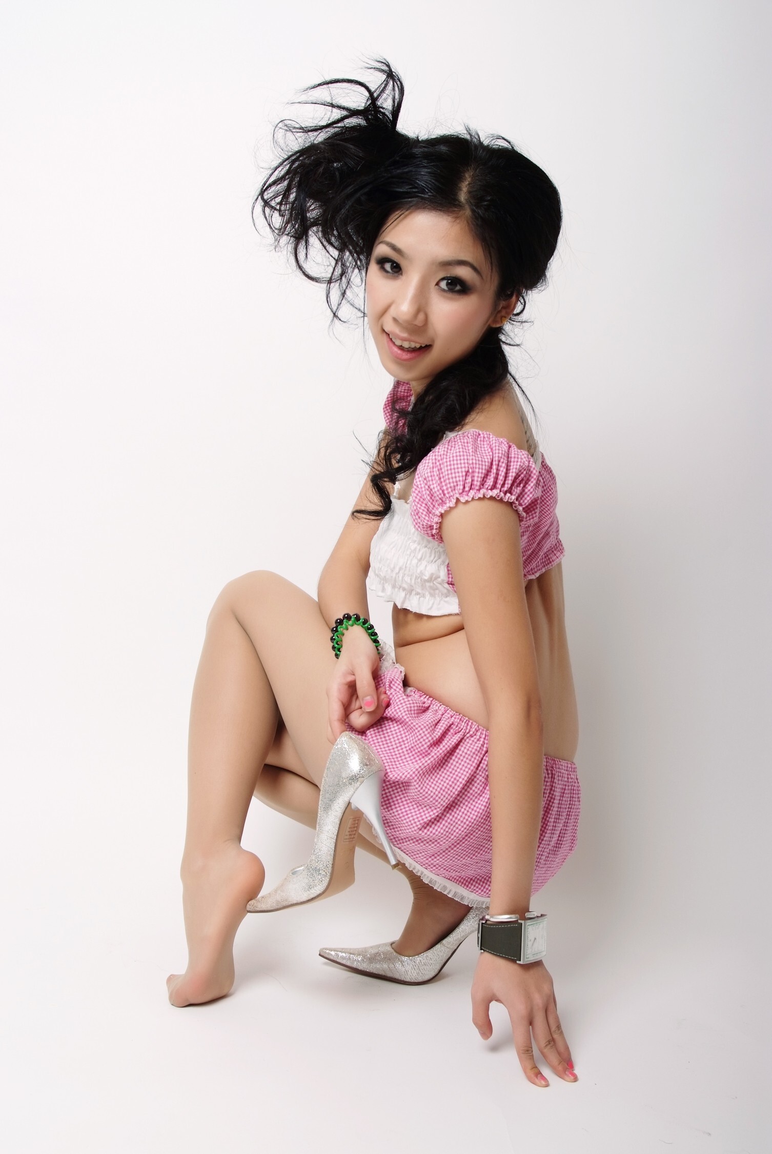 Xiaoqian beauty in red VO2 little night white ol soso pretty maid [paimei VIP]