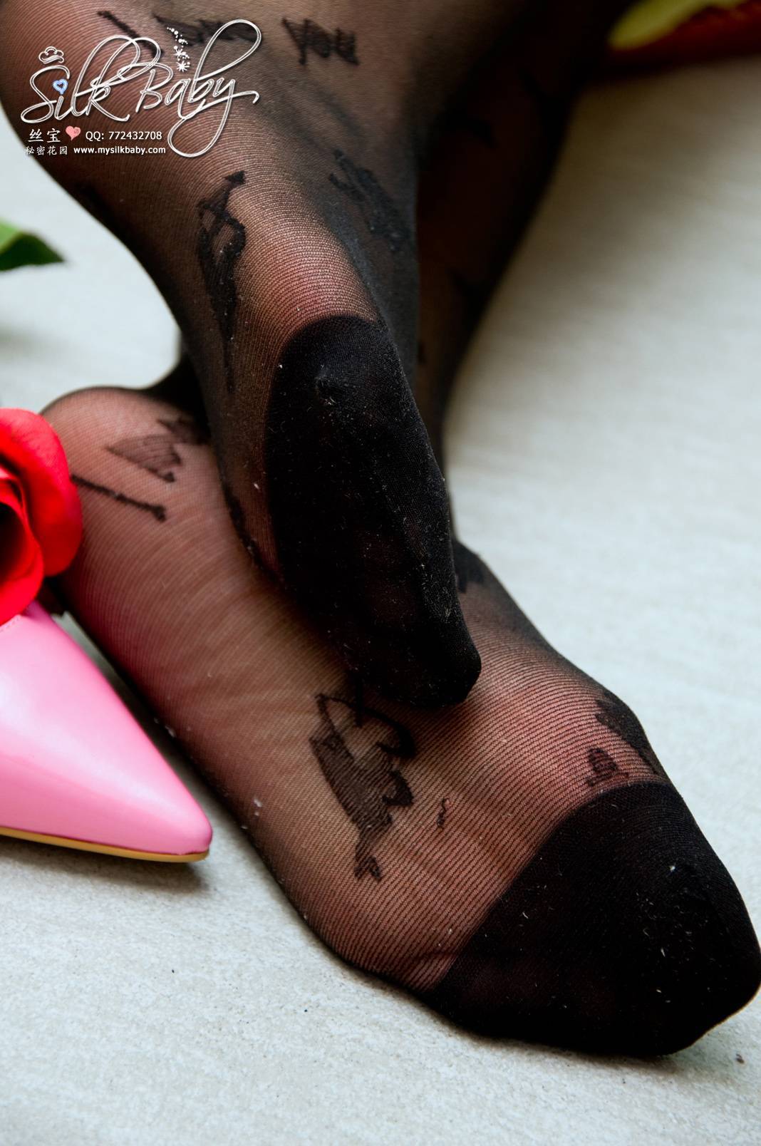 One arrow pierces the heart, silk stockings and legs