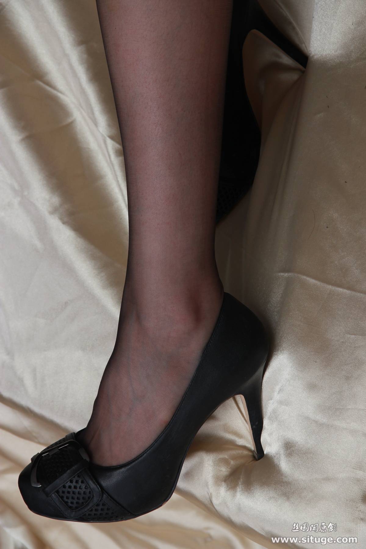 Situge silk stockings leg portrait stgno.016 Sandy