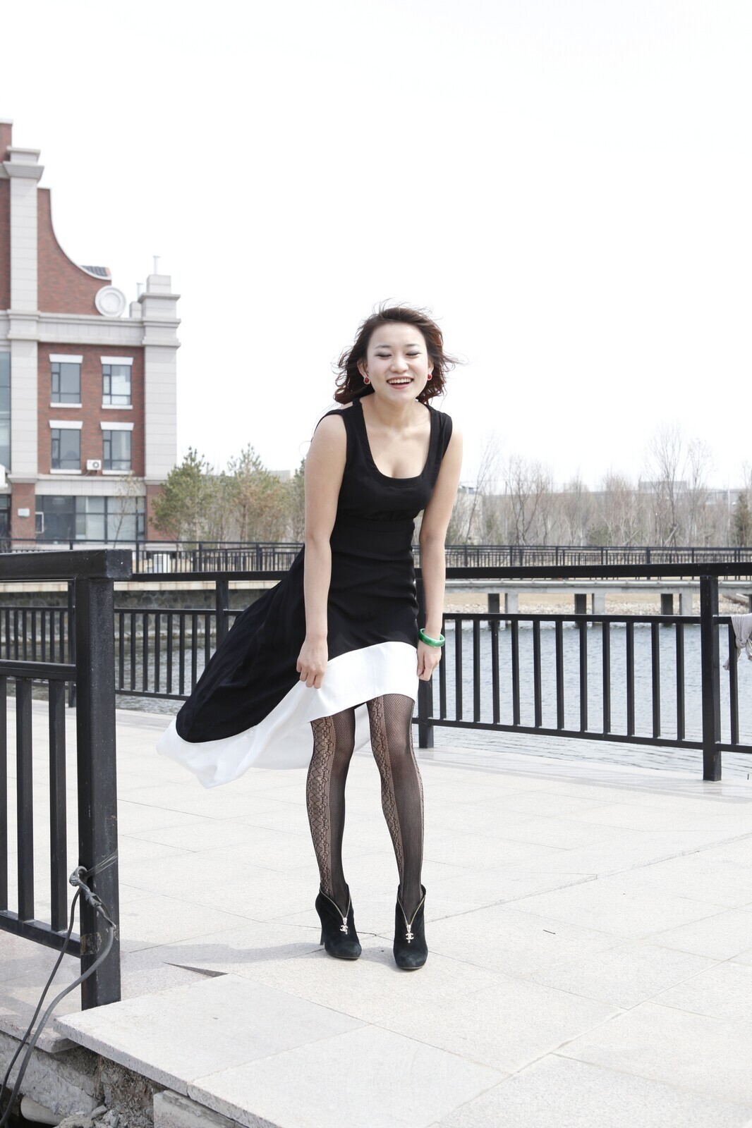 [online collection] on December 8, 2013, black skirt pattern silk stockings were enchanting and sexy