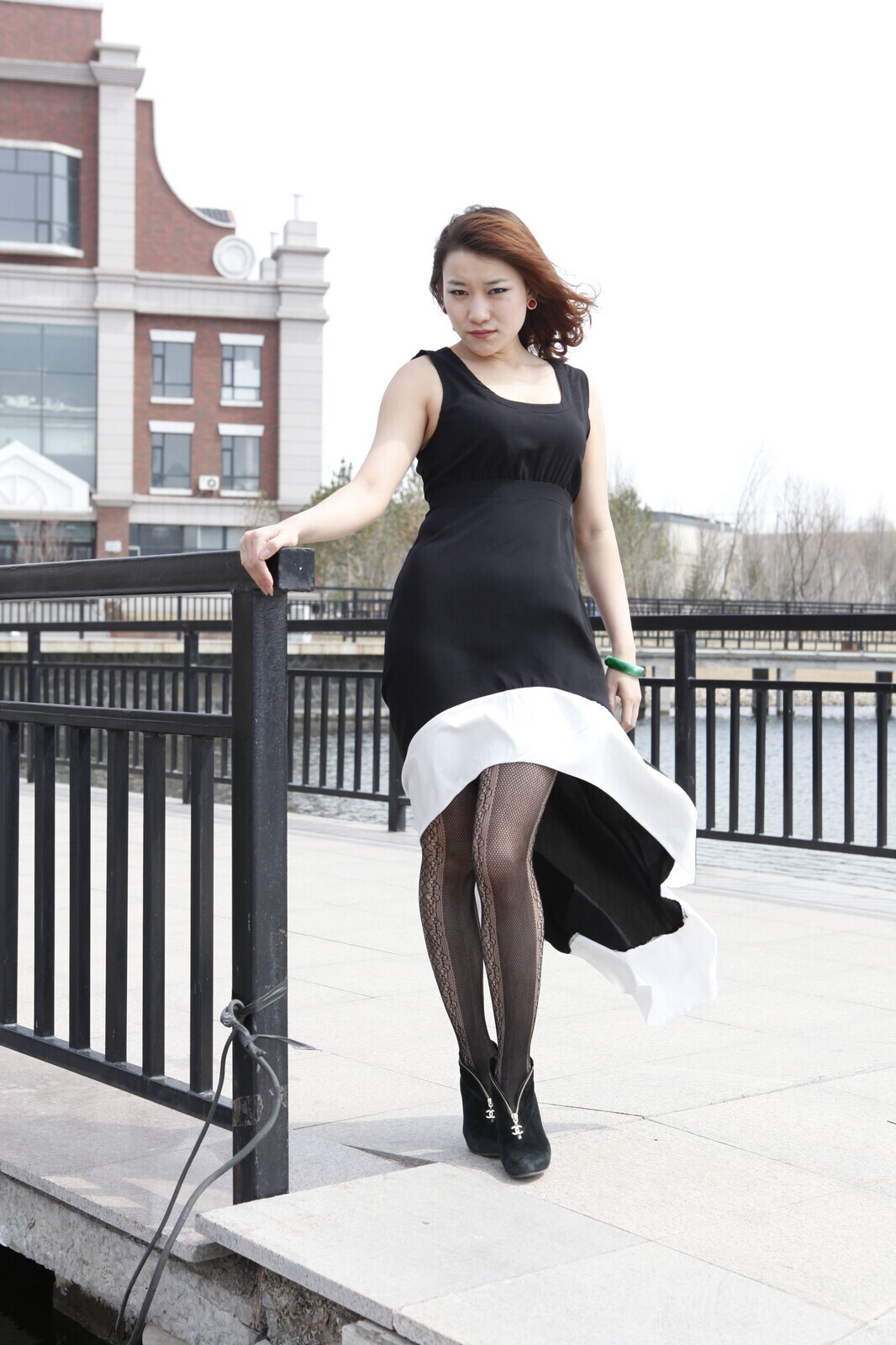 [online collection] on December 8, 2013, black skirt pattern silk stockings were enchanting and sexy