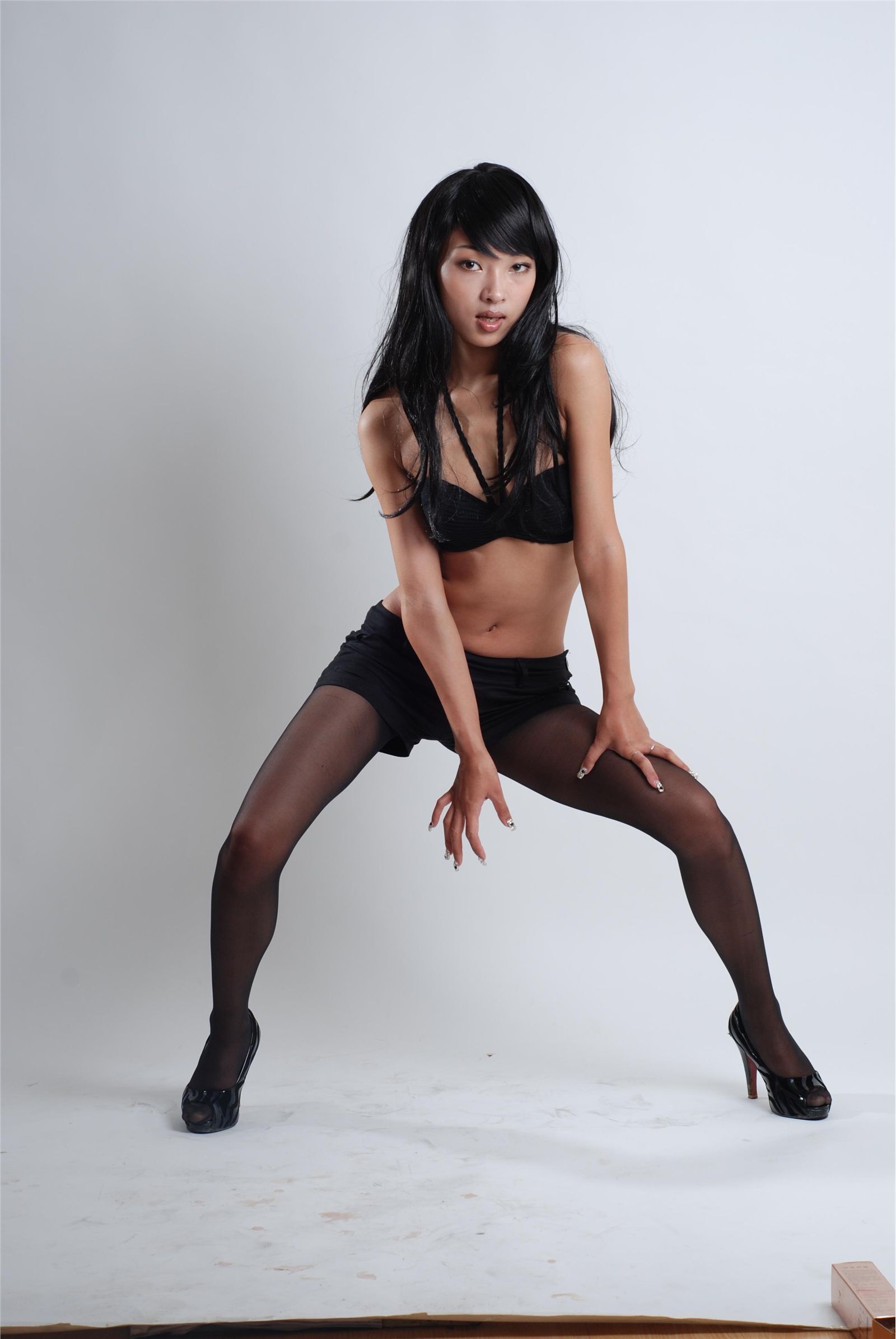 [online collection] on October 30, 2013, beautiful women shot black silk in shed