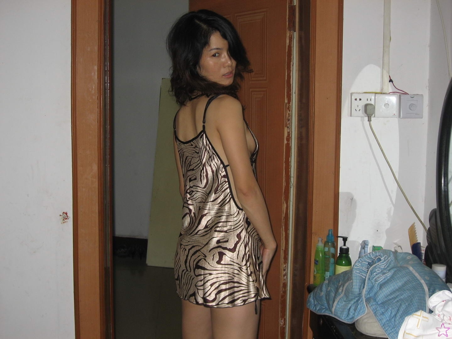 [online collection] on October 17, 2013, domestic leg Sao wife took photos at home