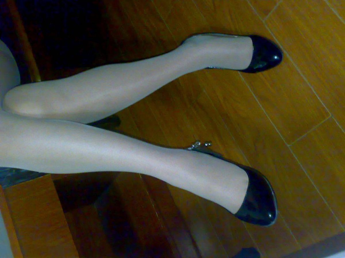 [online collection] on November 23, 2013, the temptation of silk feet and legs is really enjoyable