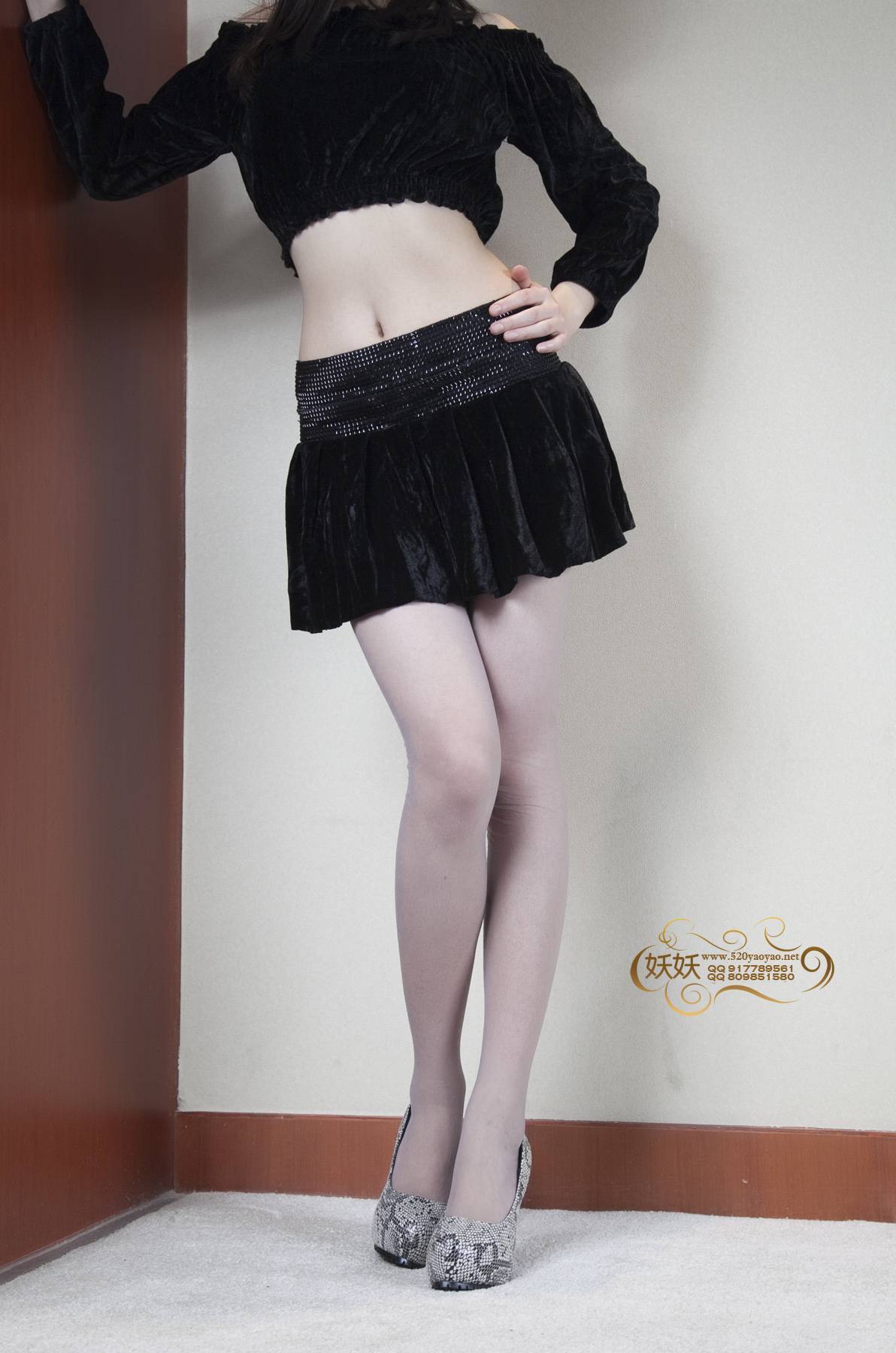 ROSI 20120229 no.226 anonymous photo alluring beautiful silk stockings set