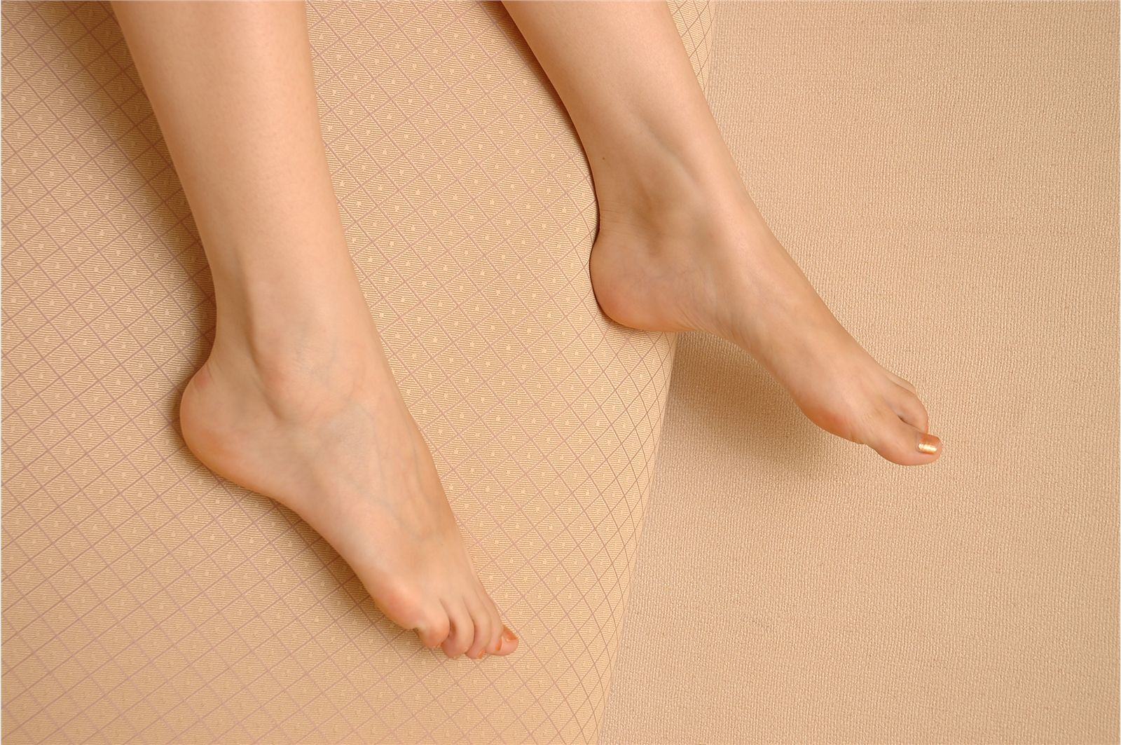 Original nude foot photo set of zhonggaoyi micall