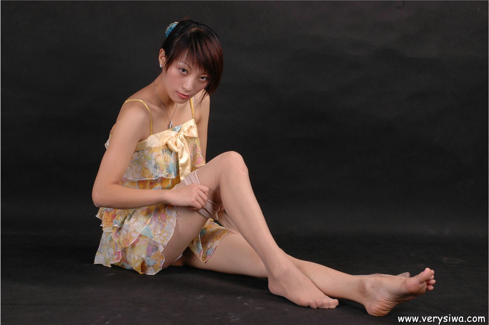 Zhonggaoyi silk stockings beauty model sexy pictures